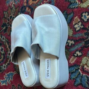 Y2K Steve Madden grey platform slide